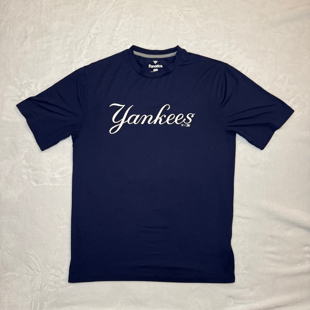 Fanatics Navy Blue Yankees Shirt